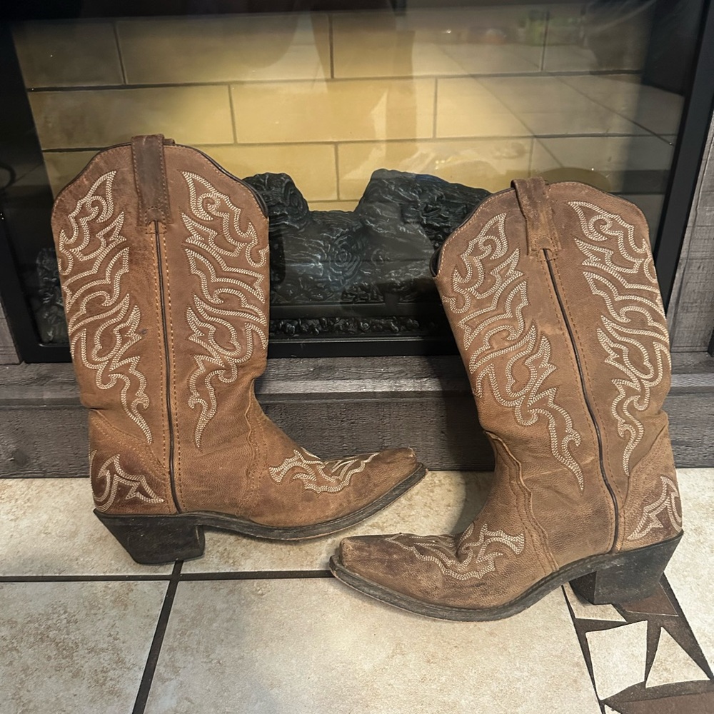 Brown Western-Style Women's Boots